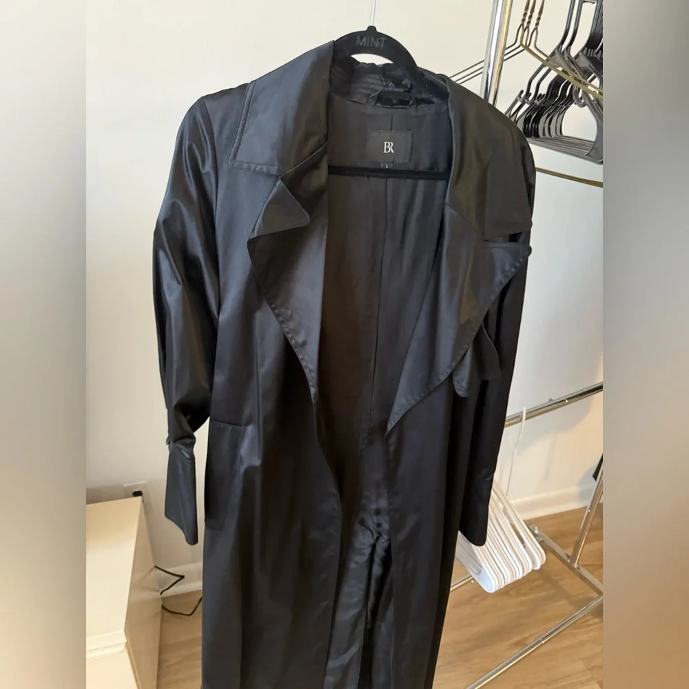 Banana Republic Maja Satin Trench Coat – Black – Size L – Like New